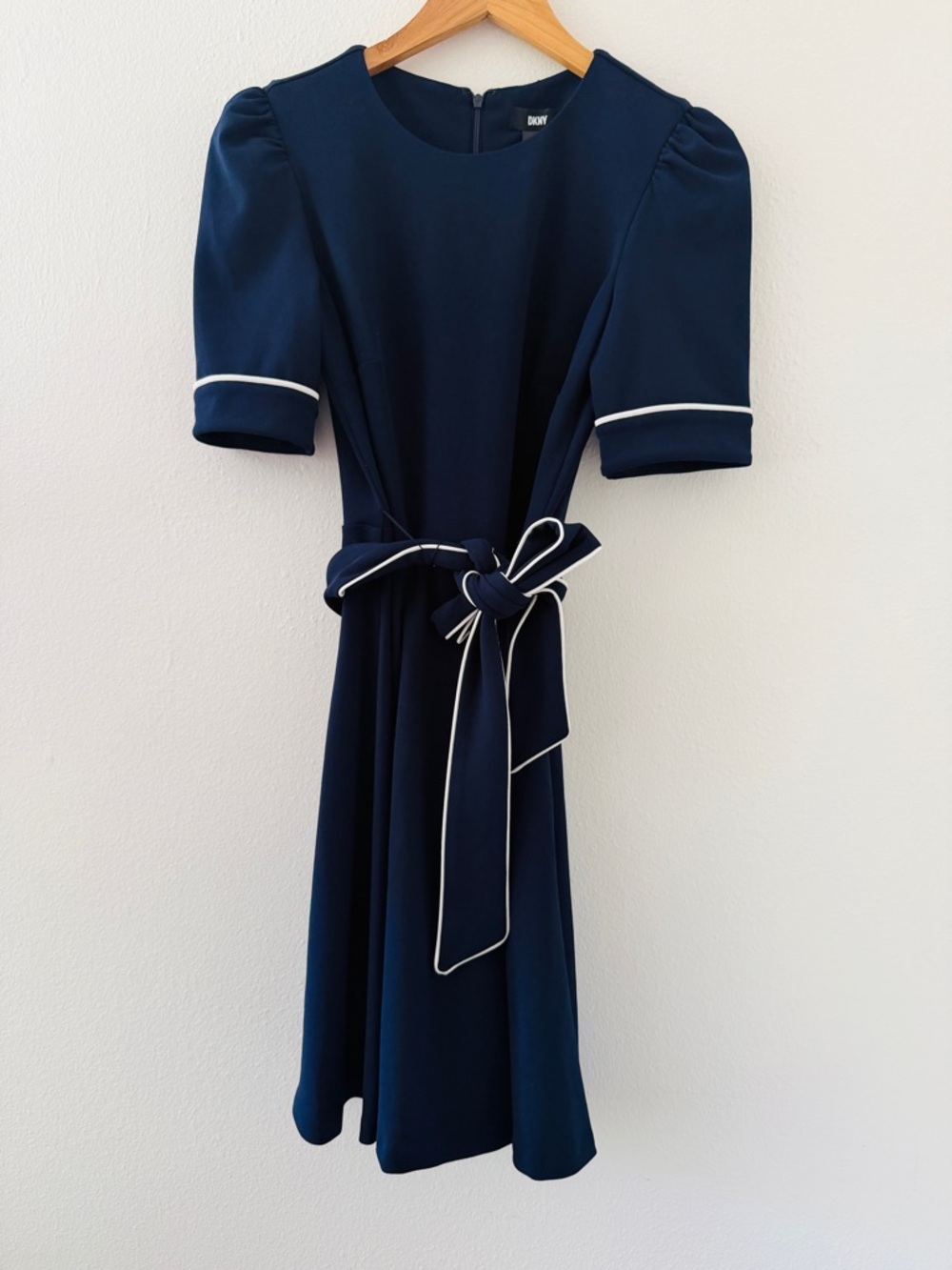 NWT DKNY Navy Blue Short Sleeve Belted Dress With White Piping